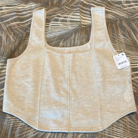 NWOT free people movement top. Color Oatmeal heather. Size L. - Picture 4 of 6